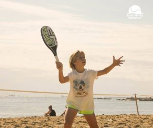 Tennis Platja a les escoles